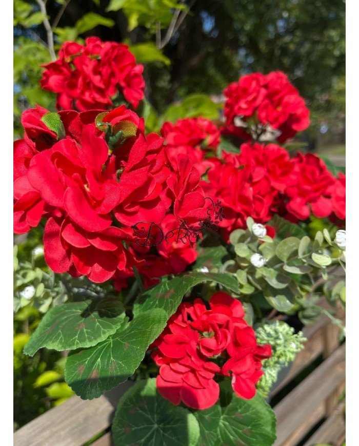 PELARGONIA W DONICZCE NA BALKON SZTUCZNE KWIATY JAK ŻYWE