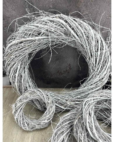 WIANEK WIKLINOWY WIANEK Z PATYKÓW 35CM STROIK