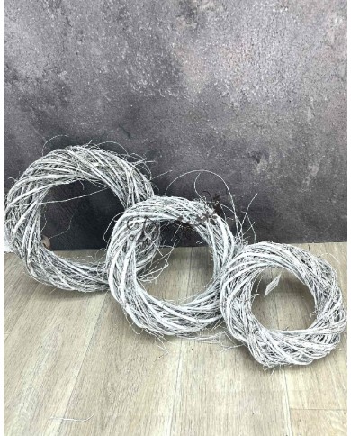 WIANEK WIKLINOWY WIANEK Z PATYKÓW 30CM STROIK