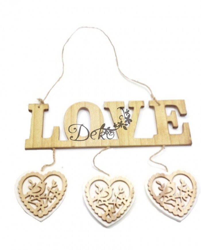 ZAWIESZKA DREWNIANA Z NAPISEM LOVE