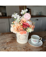 Flower box dla mamy prezent na dzień mamy kwiaty premium
