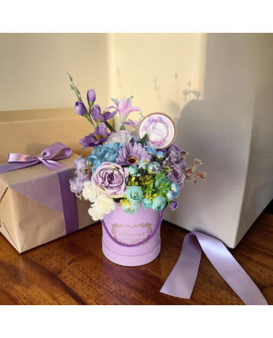 Flower box dla mamy prezent na dzień mamy kwiaty premium